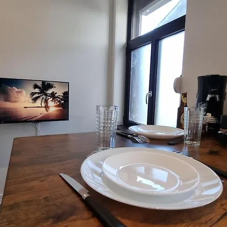 Machy - Centre-ville Et Parking Gratuit *